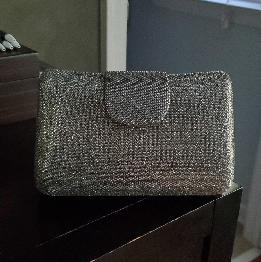 Silver clutch